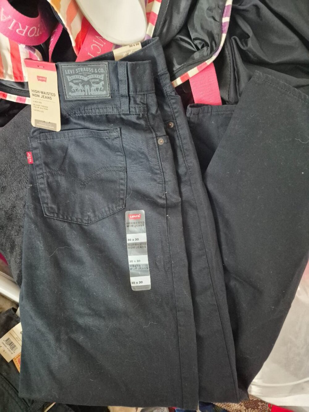 high-waisted mom jeans Levi's nwt